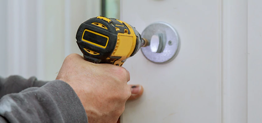 Street Locksmith For Smart Lock Repair in Elverta, CA